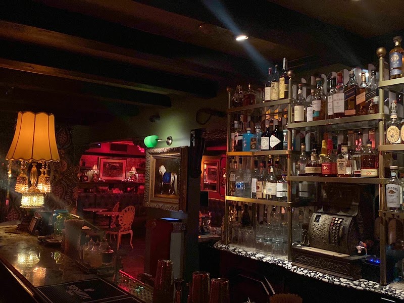 Red Barn - Cocktail bar in Palm Desert