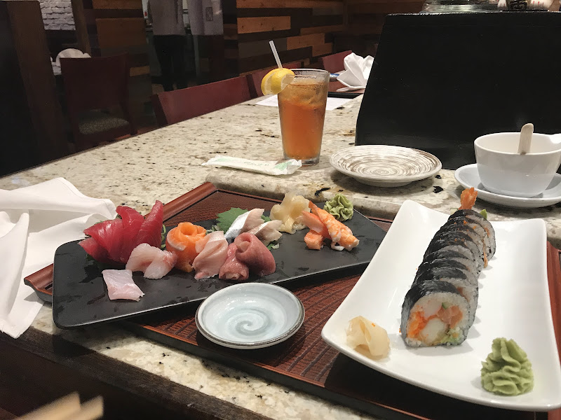 Hachiya Japanese Steakhouse and Sushi Bar - Sushi restaurant in Charleston