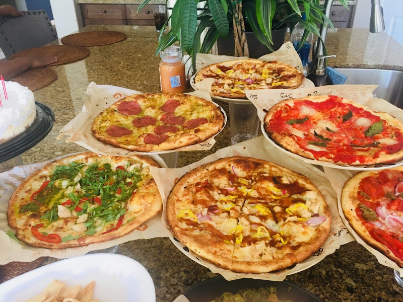 Blaze Pizza - Pizza restaurant in Palm Springs