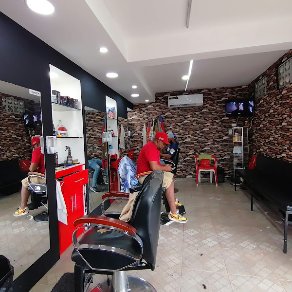 Los Socios Barbershop - Barber shop in esq. BC