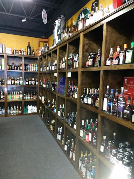 Nashville Daily Spirits - Liquor store in Nashville