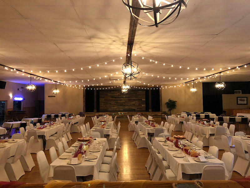 Fernwood Gardens Ballroom - Wedding venue in Sturgeon Bay