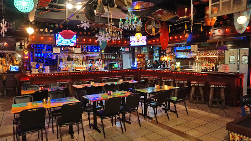 Bric à Brac - Bar in Destin