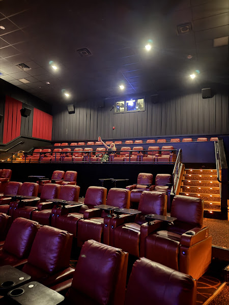 AMC DINE-IN Desert Ridge 18