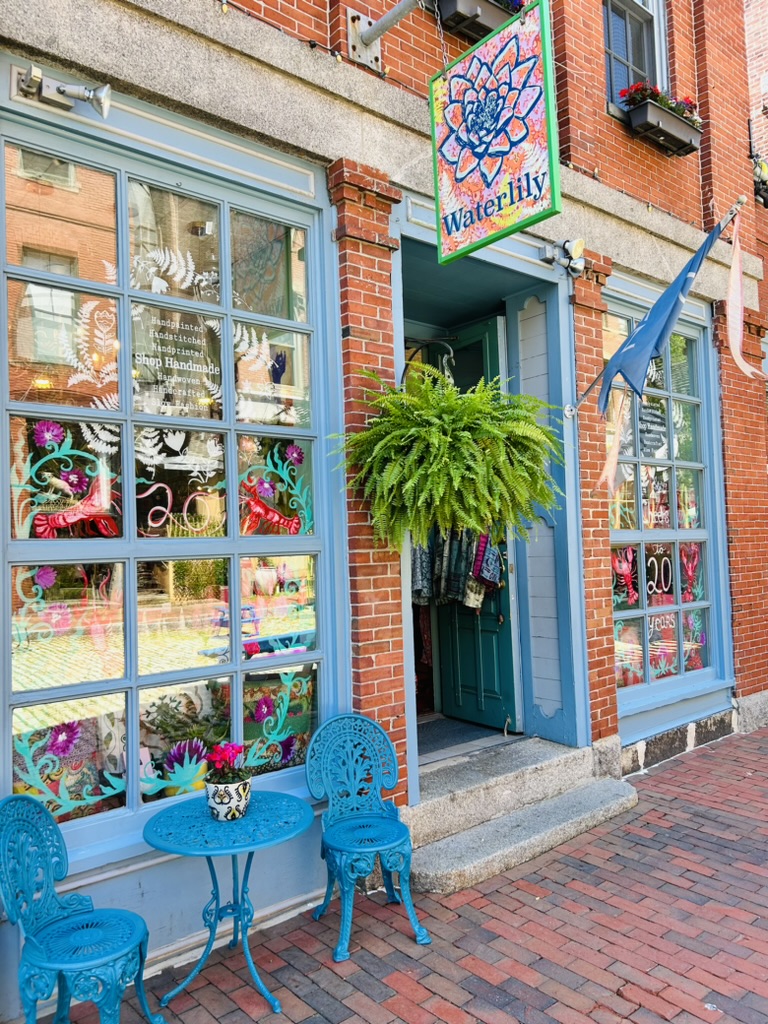 Waterlily - Gift shop in Portland