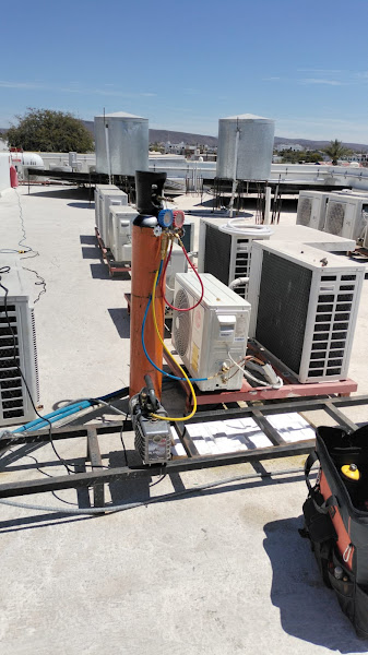 Aire Acondicionado - HVAC contractor in Cerro de Los Venados