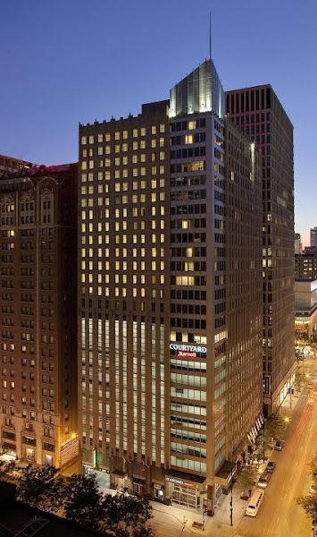 Courtyard by Marriott Chicago Downtown/Magnificent Mile - Hotel in Chicago