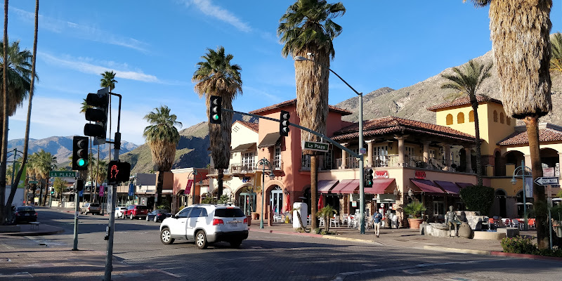 Main Street Palm Springs - Shopping mall in Palm Springs