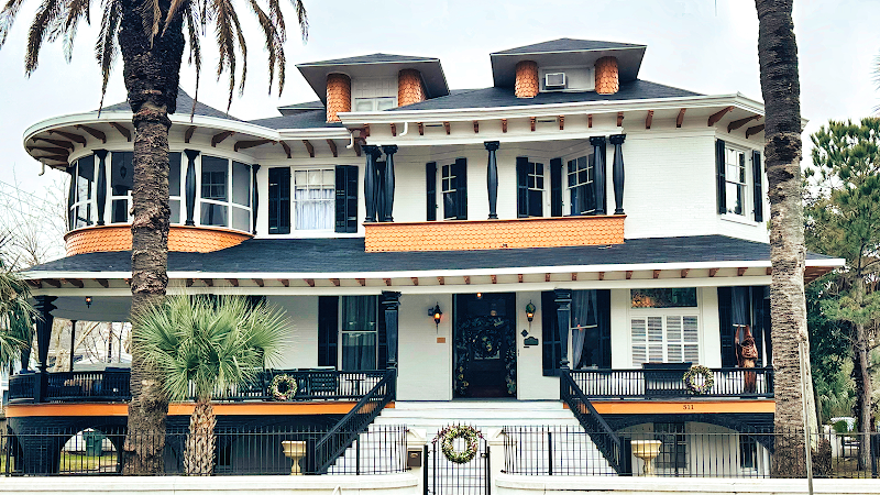 The Mansion on 17th (formerly Schaefer Haus)