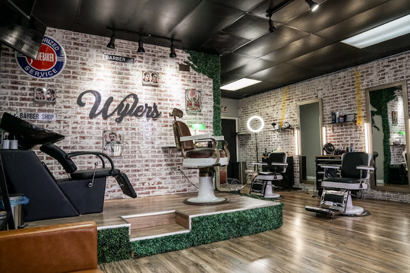 Wyler's Barber Studio - Barber shop in Destin