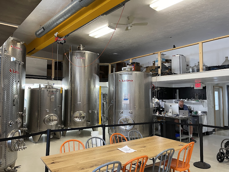 Island Orchard Cider - Cider bar in Ellison Bay