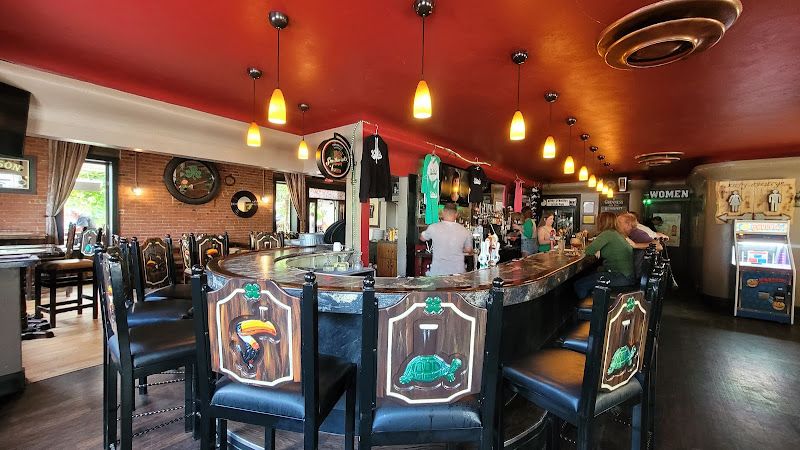 Kitty O'Reillys Irish Pub - Irish pub in Sturgeon Bay