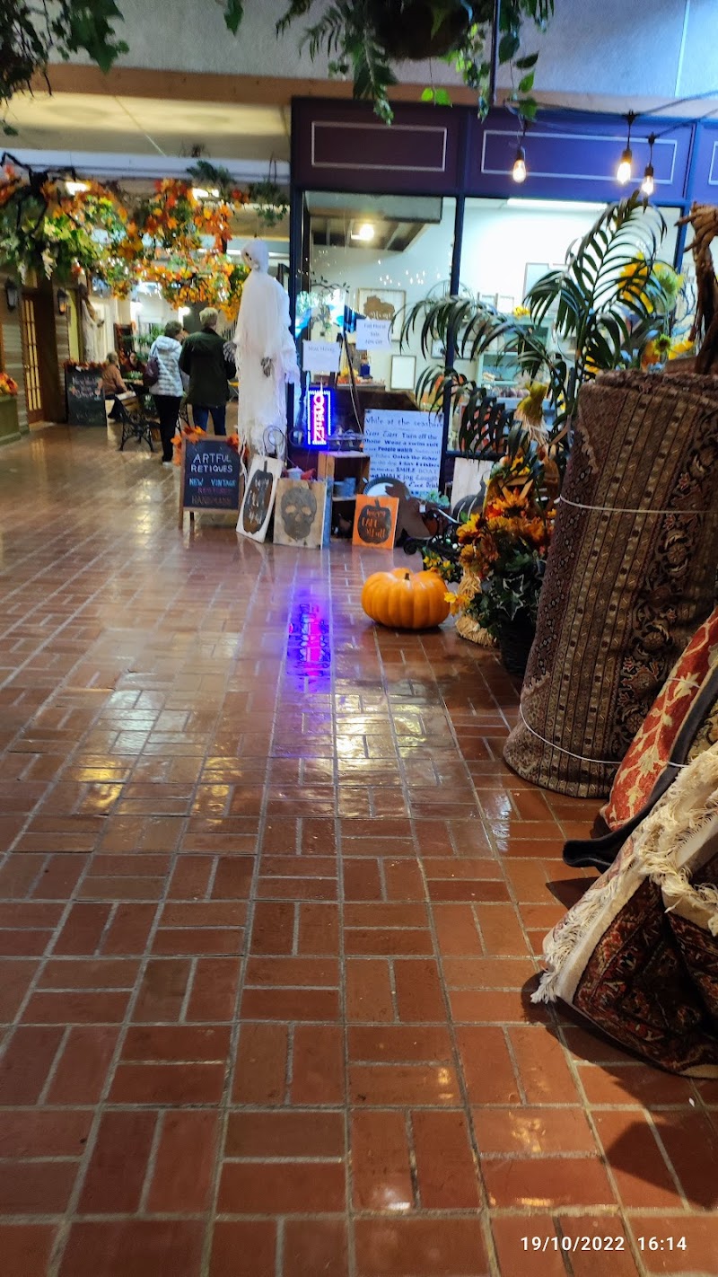 The Market of Lake Geneva photo