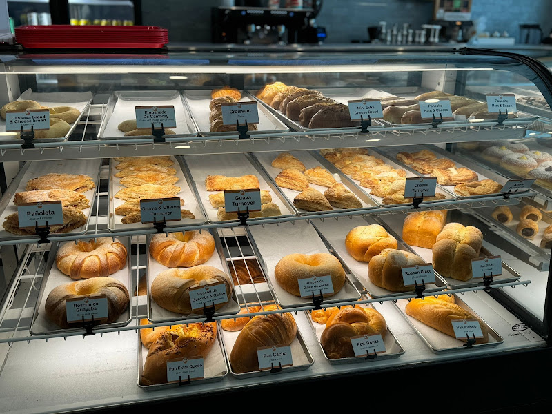 Fortuna Bakery & Coffee - Florida Mall