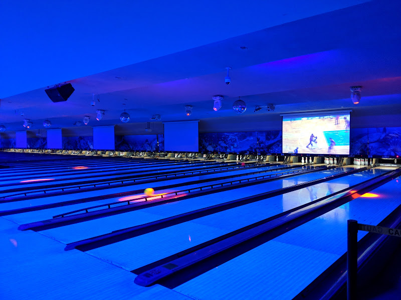 Bird Bowl Bowling Center
