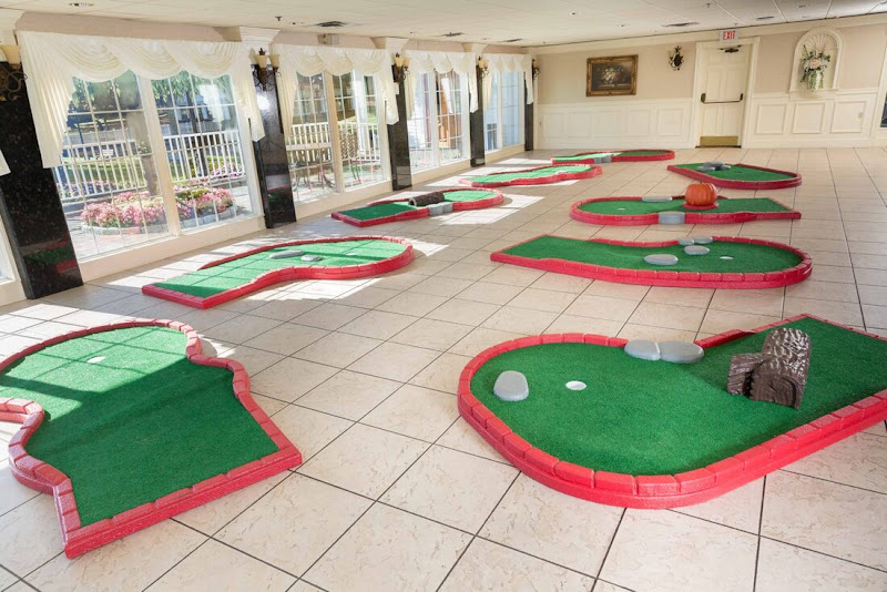 Music City Mini Golf | Event & Wedding Rentals