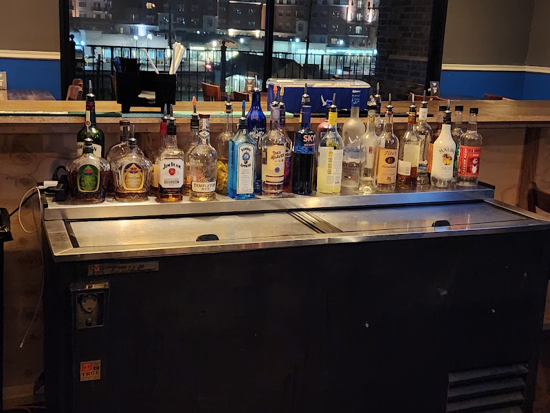 Limit Sports Bar & Grill - Sports bar in Branson