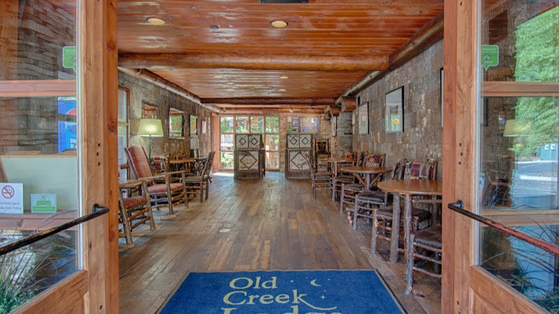 Old Creek Lodge