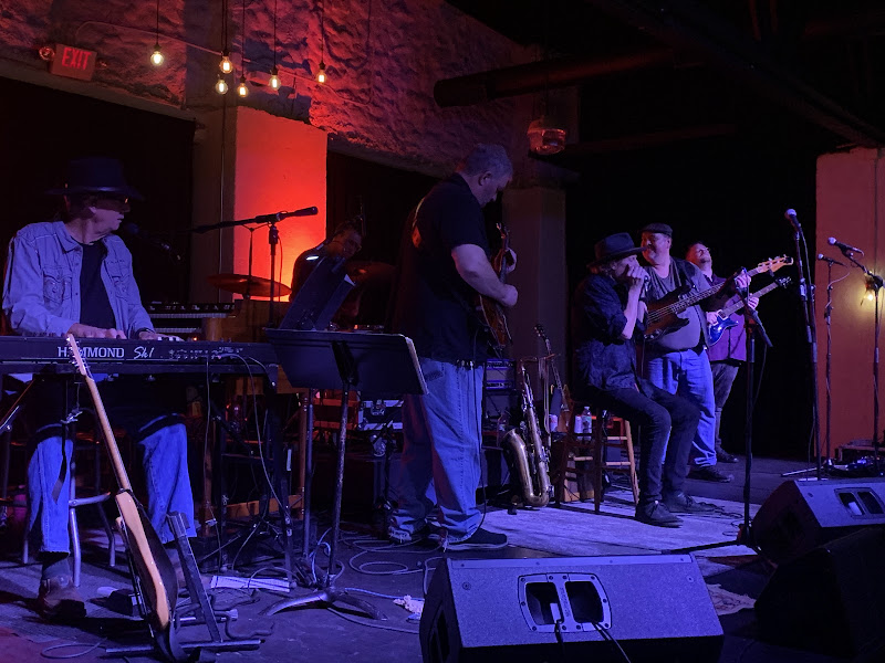 Arts Avenue - Live music venue in Chattanooga