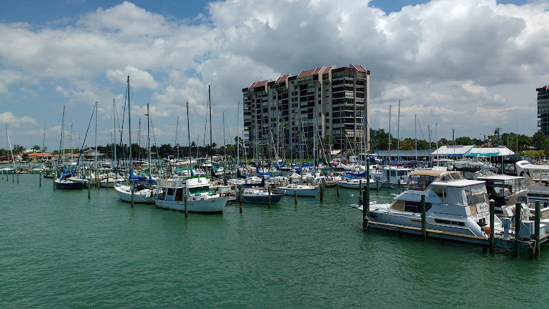Blind Pass Marina - Marina in St Pete Beach