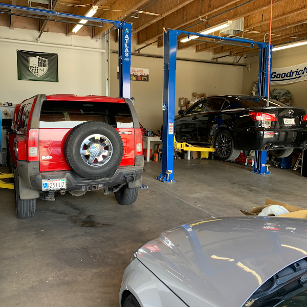 Logan Motors - Auto repair shop in Palm Springs
