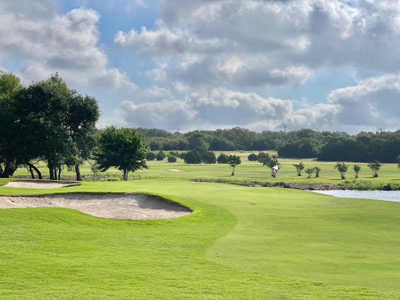 Grey Rock Golf Club & Tennis - Golf course in Austin