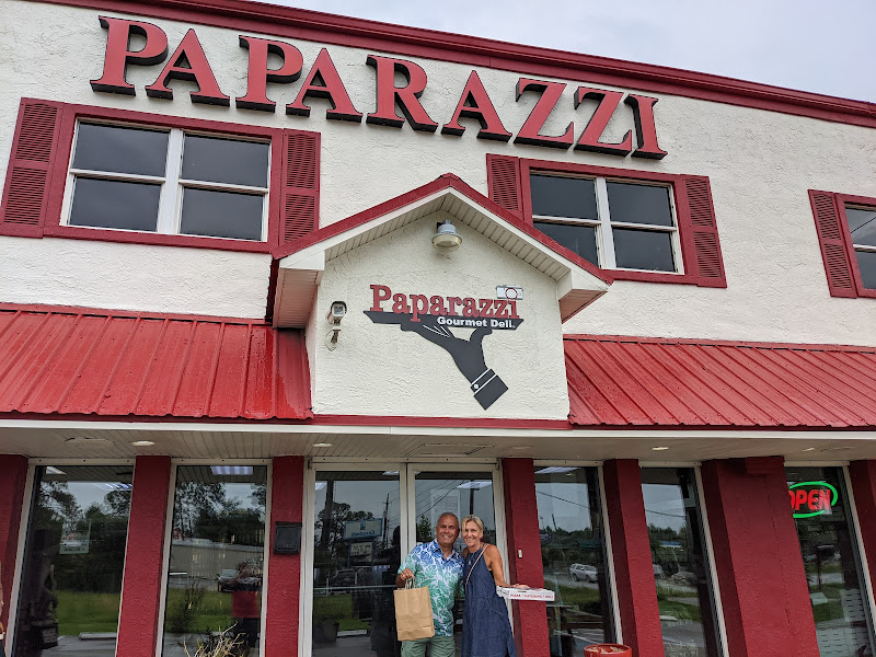 Paparazzi Pizza