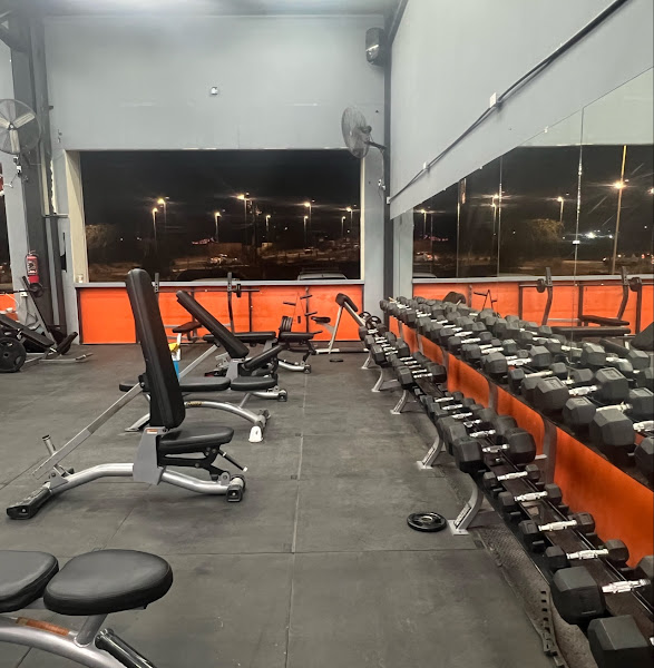 Openfit 24/7 - Gymnastics center in Cda. M. del Descanso L-4