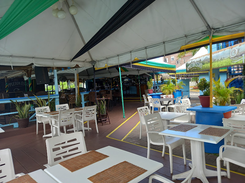 Ocean's 11 Restaurant - Bar & grill in Lot #6
