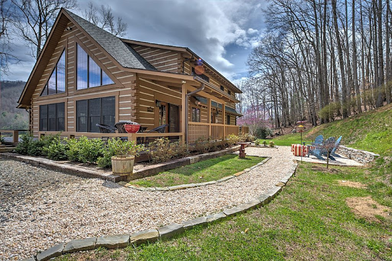 Carolina Mornings Luxury Cabins and Vacation Rentals - Vacation home rental agency in Asheville