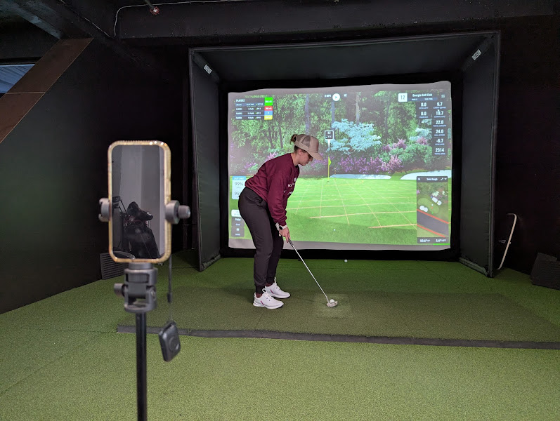 Swing Factory Golf - Indoor golf course in Los Angeles
