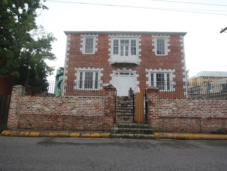 Mobay Kotch - Hostel in Montego Bay