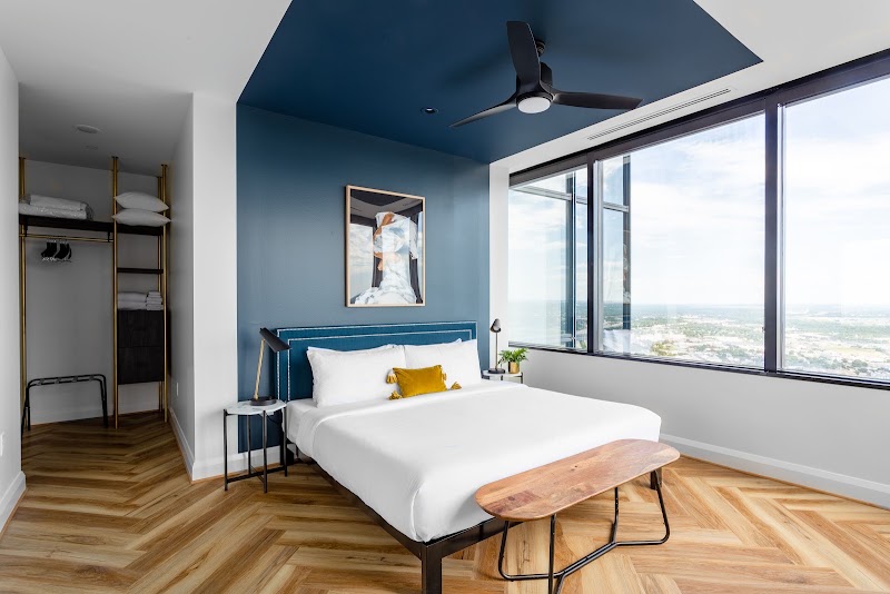 Mint House Dallas - Downtown photo