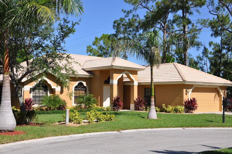 Naples Play N Stay Vacation Rental Homes,