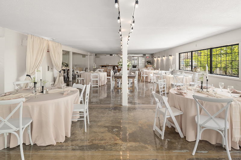 Coastal 59 Venue & Barefoot Bride Weddings