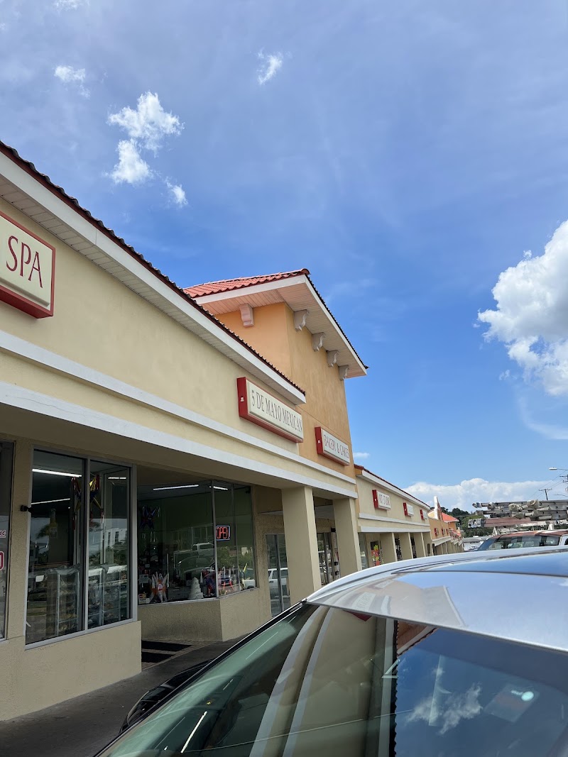 Highland Plaza