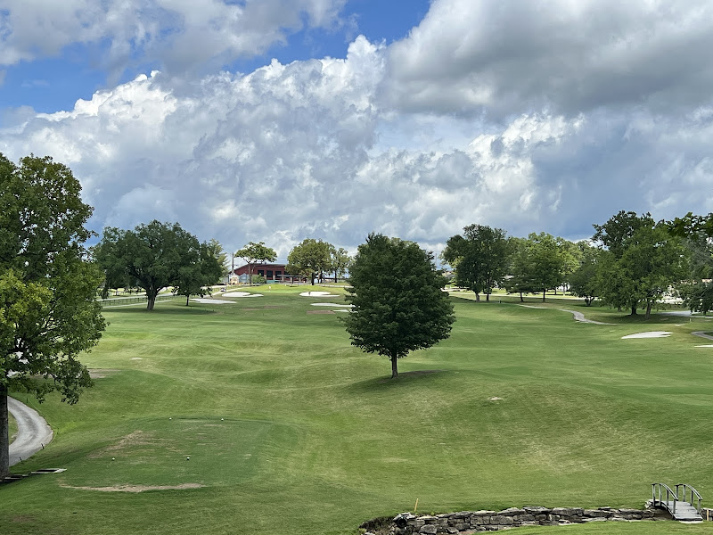 Holiday Hills Golf Club - Public golf course in Branson