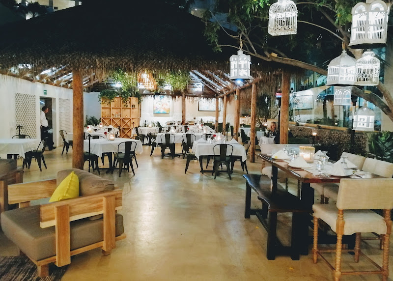 The Italian Job - Pizza restaurant in 23454 Cabo San Lucas