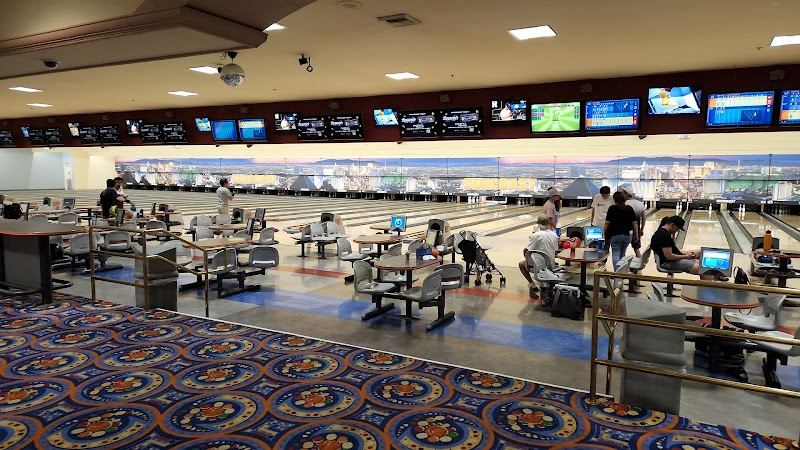 Suncoast Bowling Center