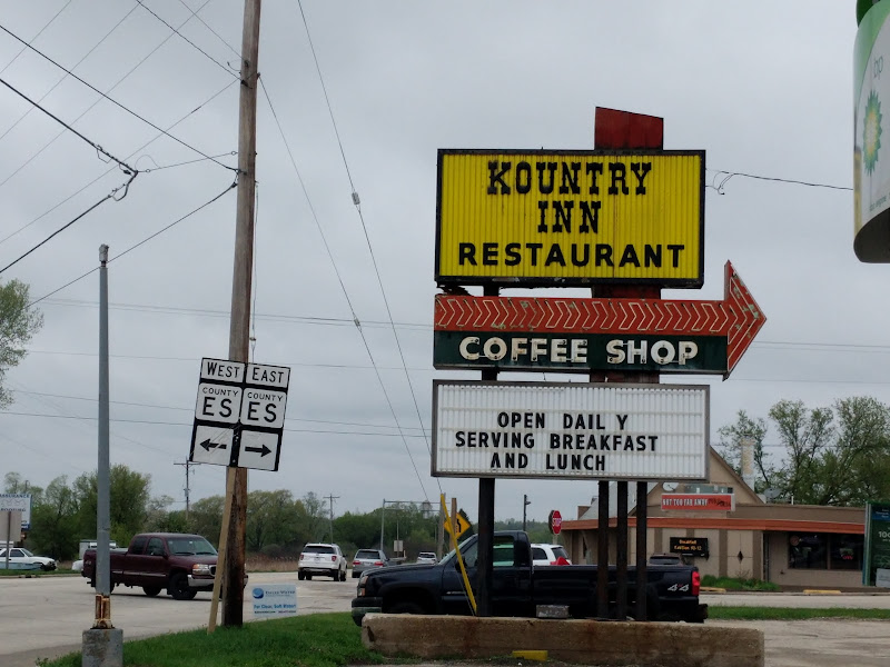 Lockhart's Service Station - Gas station in Elkhorn