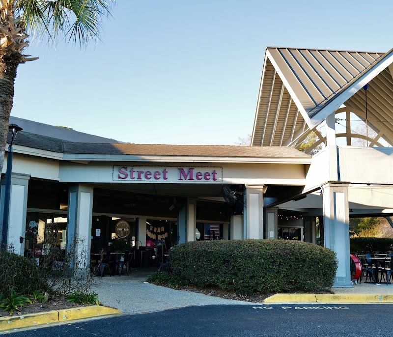 Street Meet The American Tavern - American restaurant in Hilton Head Island