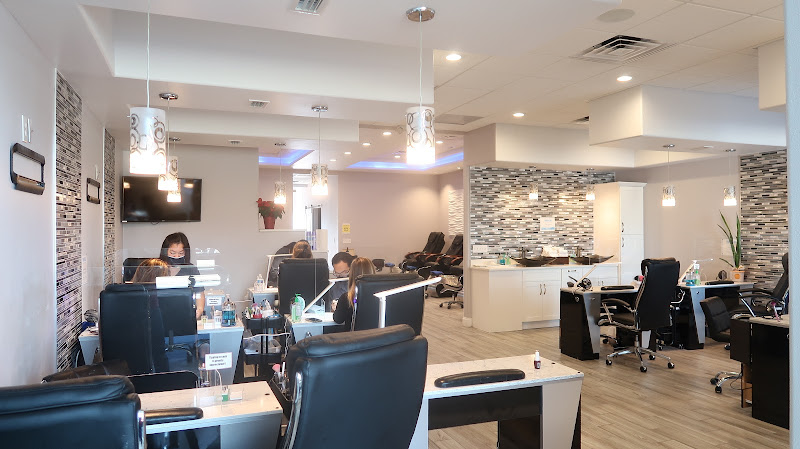 InVogue Nails & Spa.(#1 Rating Cocoa Beach)