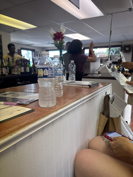 Warner Vineyards Tasting Room - South Haven - Bar in South Haven