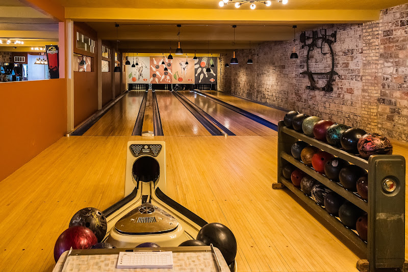 Cherry Lanes Arcade Bar - Bar in Sturgeon Bay