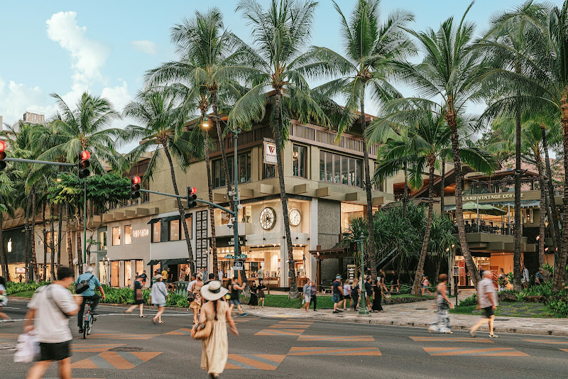 Royal Hawaiian Center - Shopping mall in Honolulu