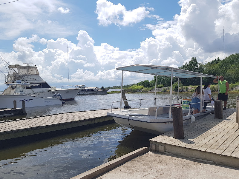 Eddie Pinto's Marina & Seafood