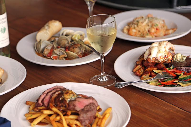 Captain's Table Restaurant and Bar