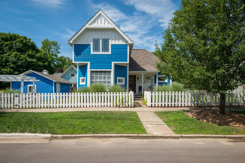 Blū Coast Properties - Vacation home rental agency in South Haven