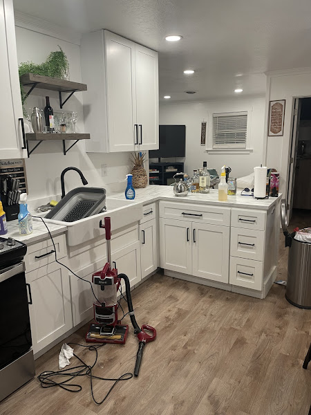 sunshine obx cleaning & property maintenance LLC.