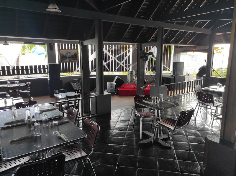 Mongoose Restaurant & lounge Ocho Rios jamaica - Jamaican restaurant in Ocho Rios